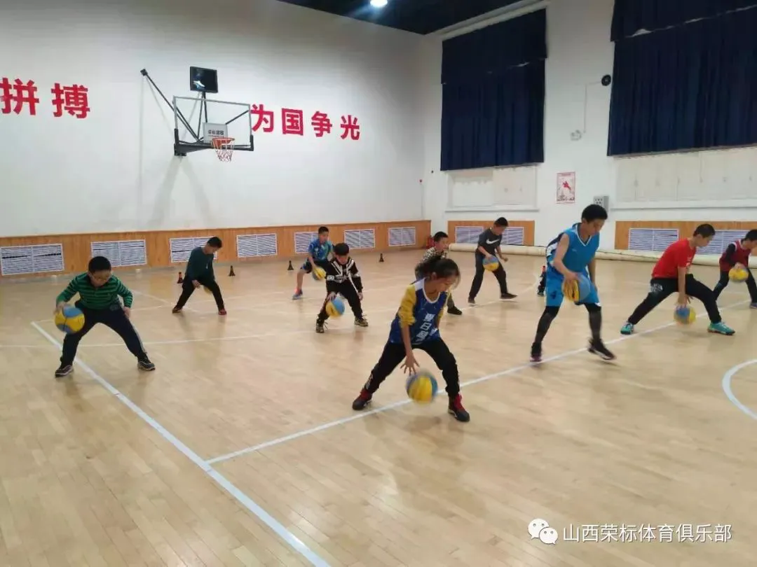 女性篮球运动员如何利用高科技优化训练_1